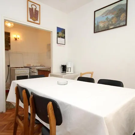 Apartment 9099b *